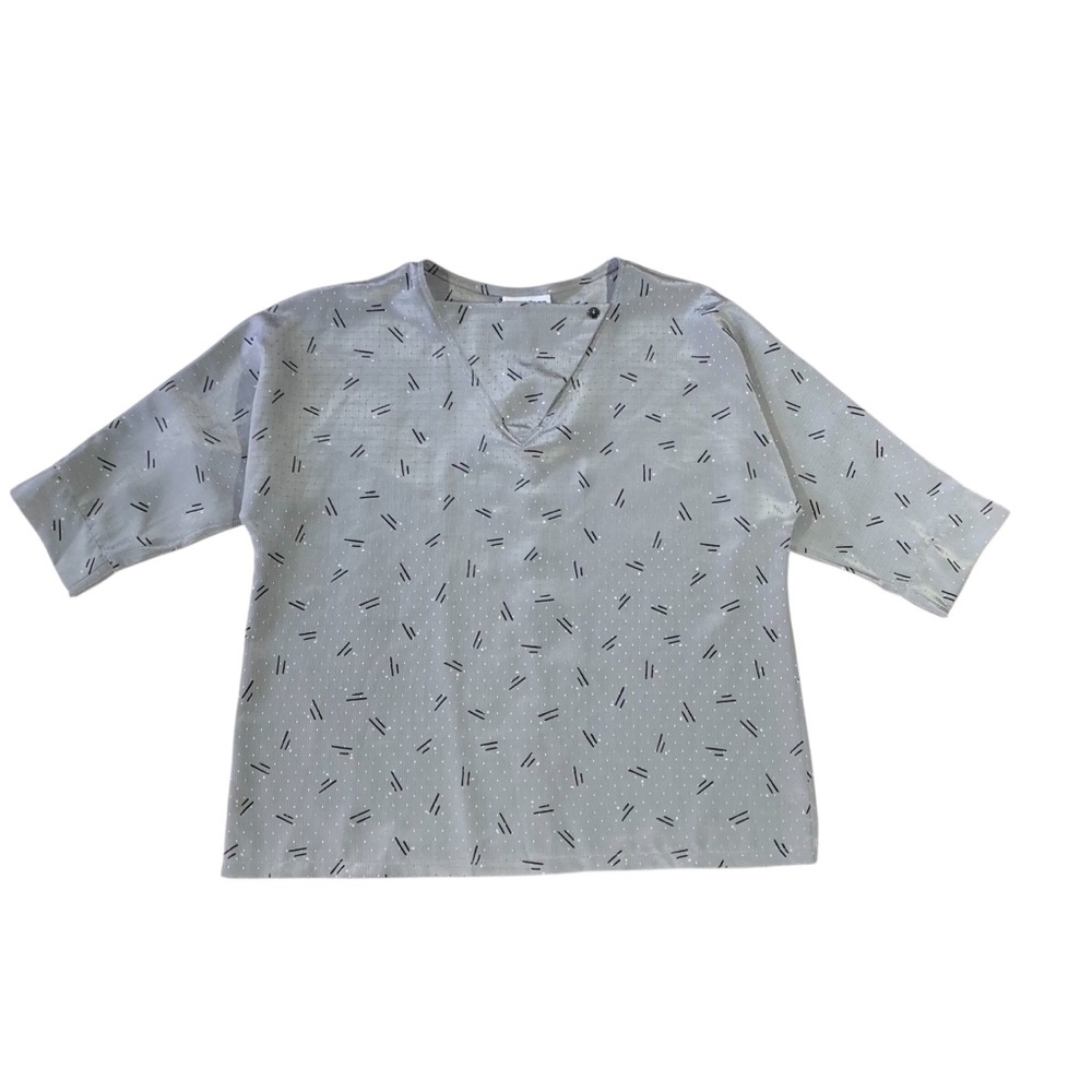 Vintage 70’s College Town silver grey geometric blouse with a v-neck insert